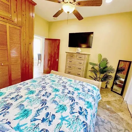 Sailfish Villa Luxury Beachfront Estate Magens Bay-2